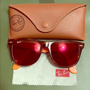 RAY-BAN Wayfarer